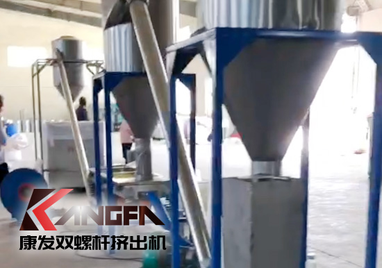 提升公司服務(wù)形象及品質(zhì)，不斷改善產(chǎn)品和服務(wù)質(zhì)量，促進雙方保持長期合作關(guān)系！康發(fā)雙螺桿擠出機新疆烏魯木齊某客戶服務(wù)回訪！