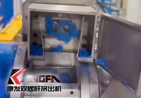 JSH雙階式85/200單、雙螺桿造粒機(jī)電纜料生產(chǎn)線試機(jī) 產(chǎn)量達(dá)1.5噸/每小時(shí)