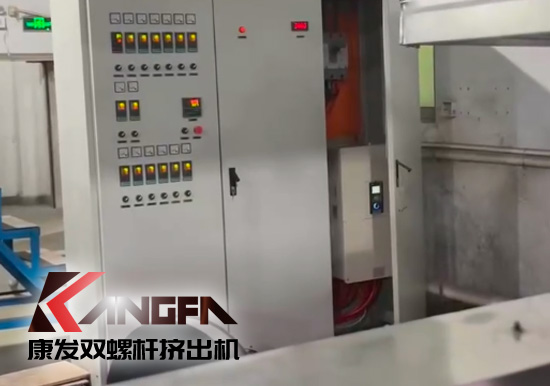 JSH雙階式85/200單、雙螺桿造粒機(jī)電纜料生產(chǎn)線試機(jī) 產(chǎn)量達(dá)1.5噸/每小時(shí)