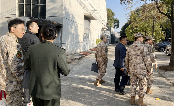 精準調查 深挖潛力 六合區(qū)人武部走訪康發(fā)雙螺桿造粒機等葛塘街道重點企業(yè)